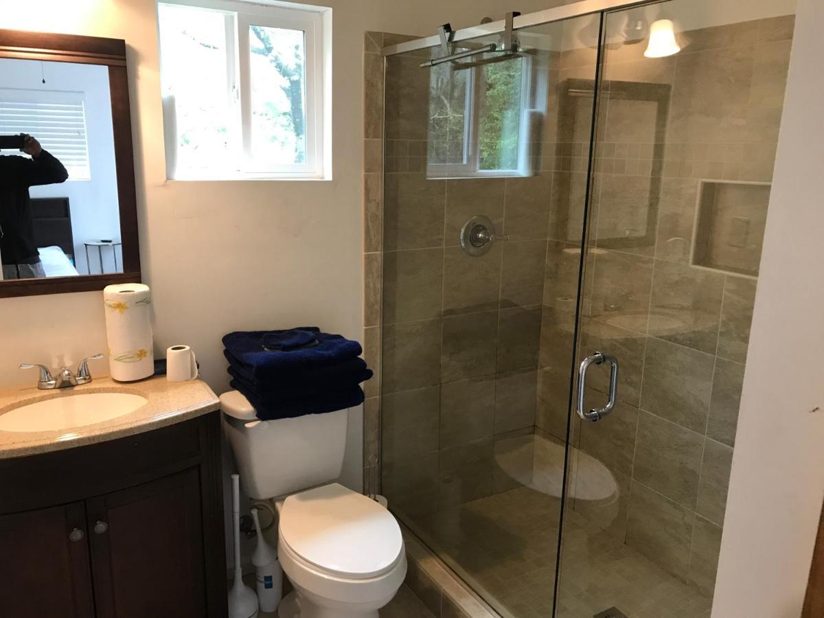 Cozy Mother-In-Law Suite Норфолк Екстериор снимка